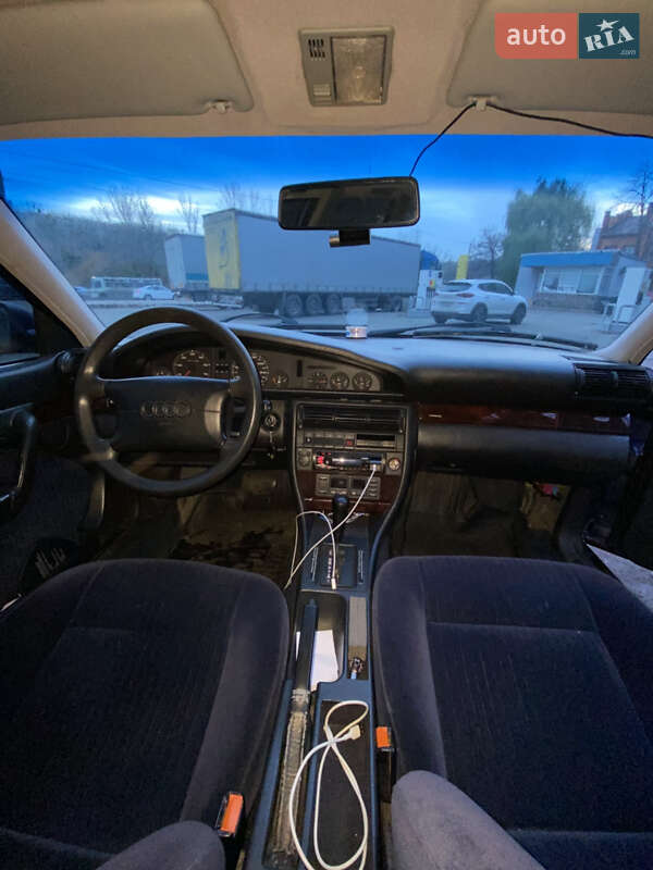 Универсал Audi A6 1995 в Киеве