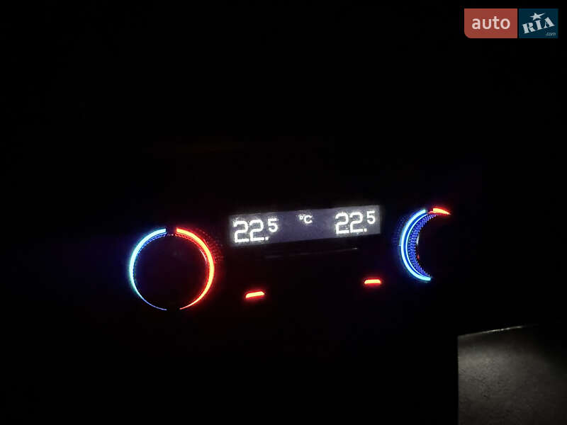 Седан Audi A6 2013 в Киеве