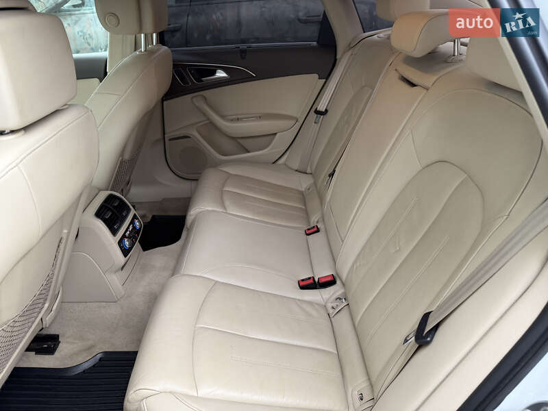 Седан Audi A6 2015 в Луцке
