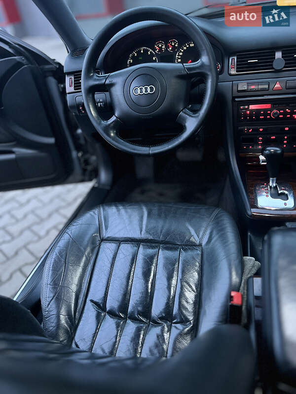 Седан Audi A6 2001 в Лубнах