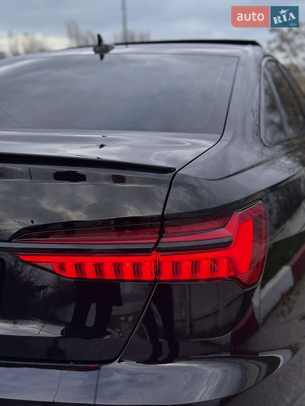 Седан Audi A6 2018 в Киеве