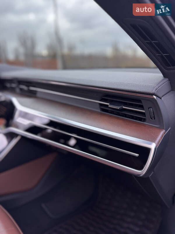 Седан Audi A6 2018 в Киеве