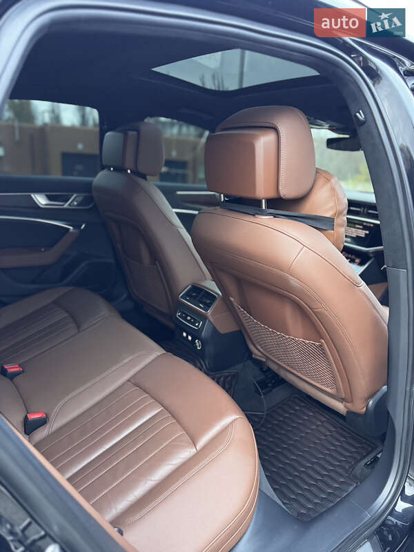 Седан Audi A6 2018 в Киеве