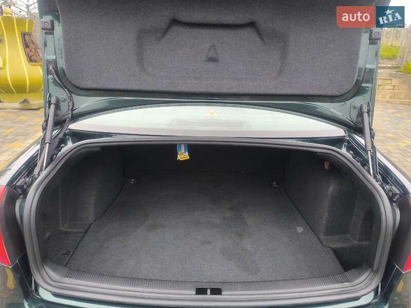 Седан Audi A6 1998 в Чернівцях