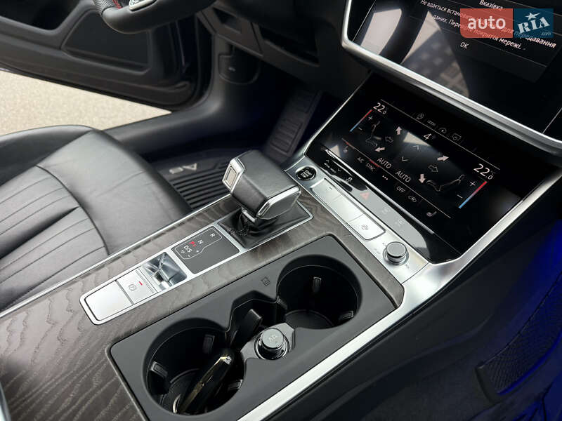 Седан Audi A6 2021 в Буче