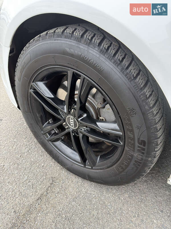 Седан Audi A6 2012 в Ужгороде