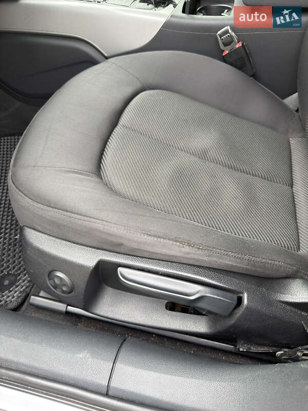 Седан Audi A6 2012 в Ужгороде