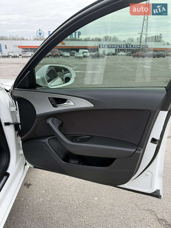 Седан Audi A6 2012 в Ужгороде