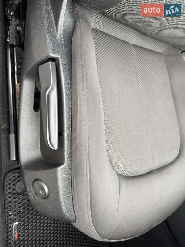 Седан Audi A6 2012 в Ужгороде