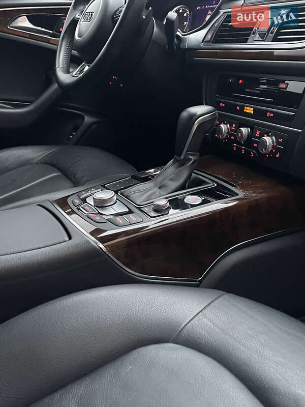 Седан Audi A6 2016 в Стрию