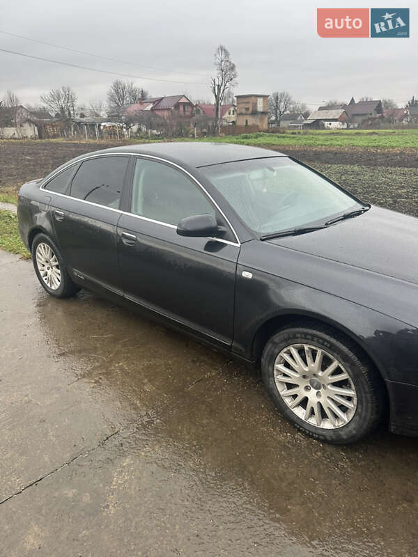 Седан Audi A6 2004 в Залещиках