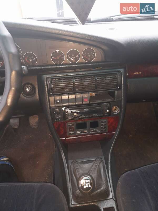 Седан Audi A6 1995 в Полтаві