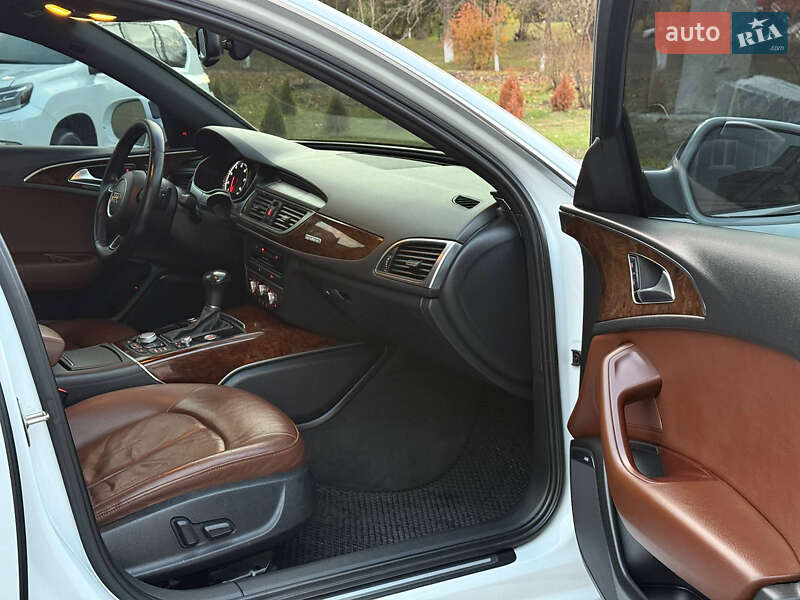 Седан Audi A6 2014 в Тараще