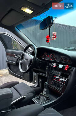 Седан Audi A6 1996 в Днепре