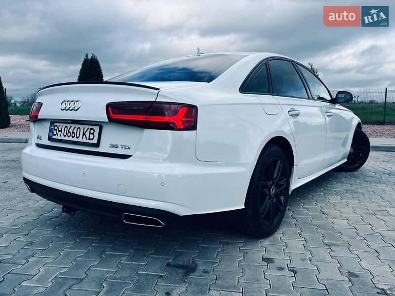 Седан Audi A6 2015 в Киеве
