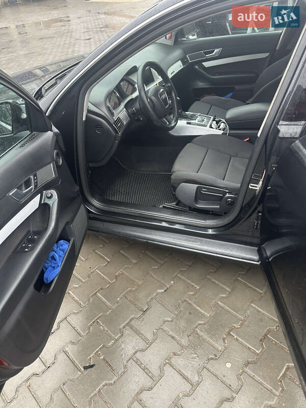 Седан Audi A6 2004 в Залещиках