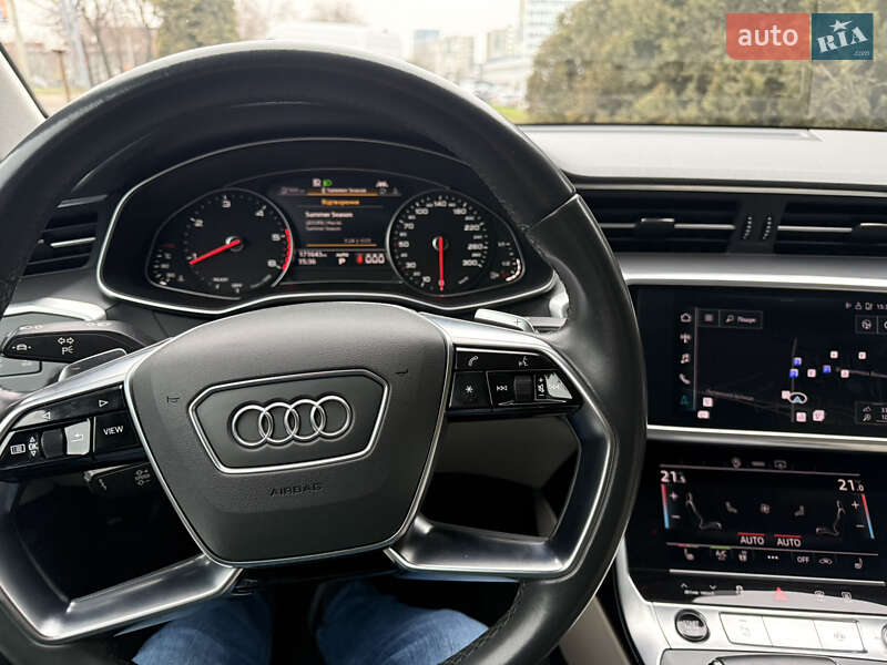 Седан Audi A6 2021 в Львове