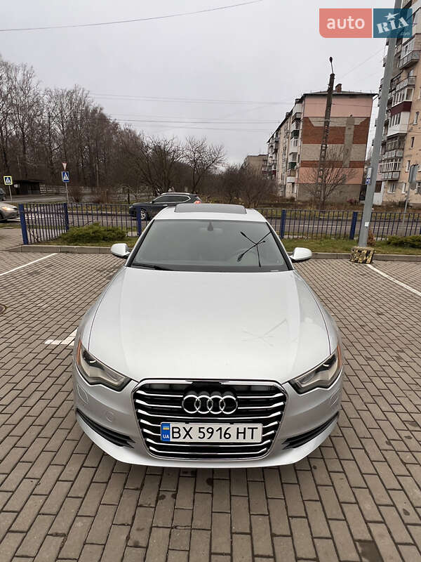 Седан Audi A6 2013 в Староконстантинове