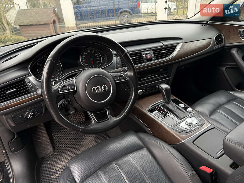 Седан Audi A6 2016 в Городке
