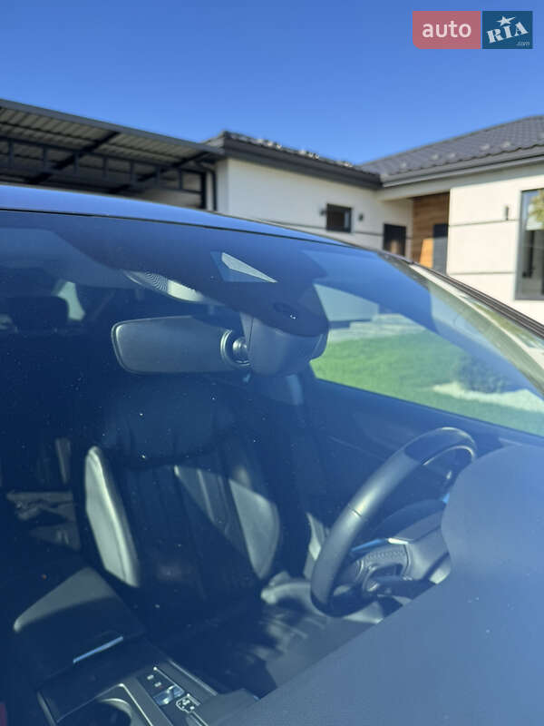 Седан Audi A6 2019 в Вараше