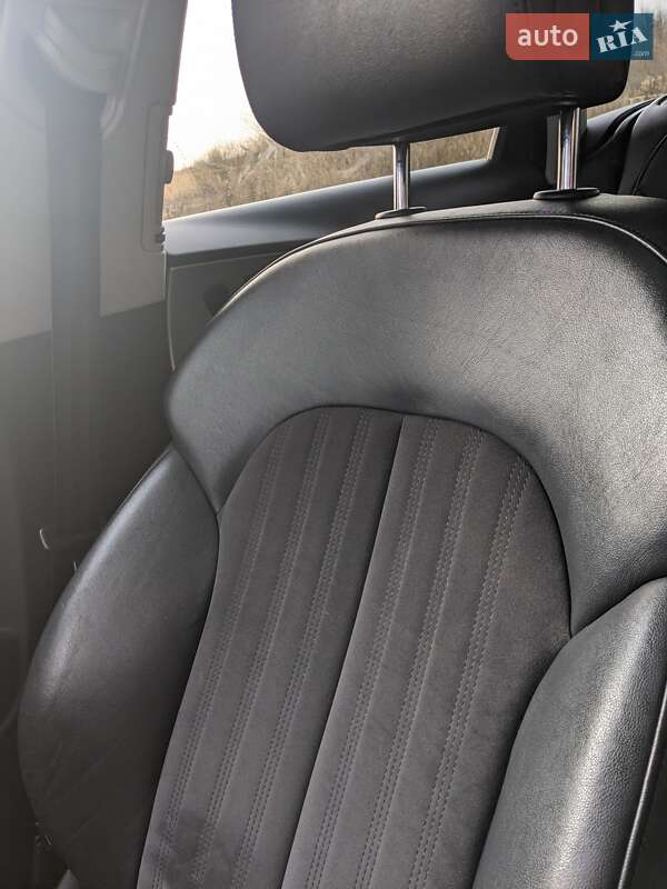 Универсал Audi A6 2013 в Комарному