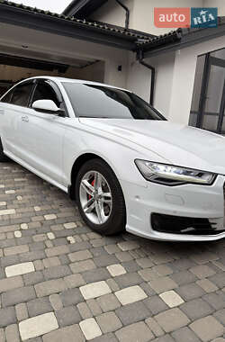Седан Audi A6 2016 в Киеве