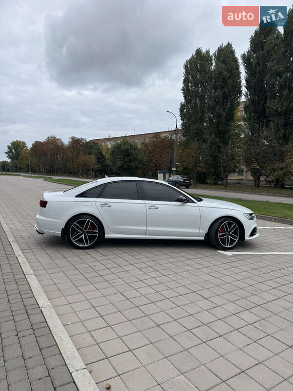 Седан Audi A6 2016 в Киеве