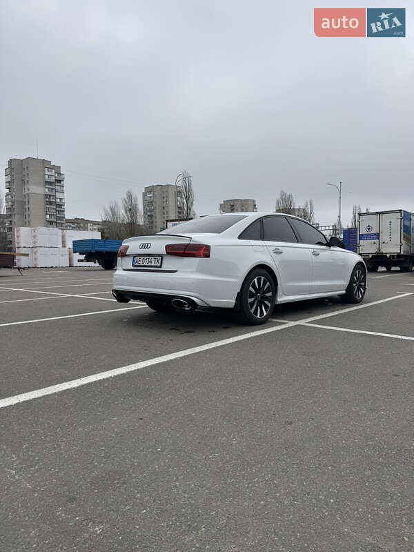 Седан Audi A6 2016 в Киеве