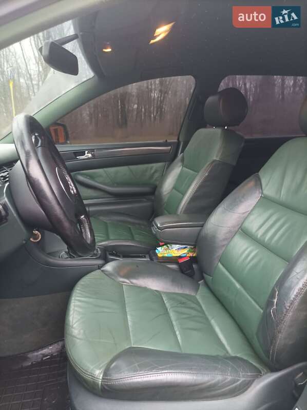 Универсал Audi A6 2001 в Калиновке