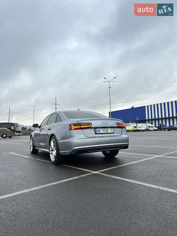 Седан Audi A6 2015 в Ровно