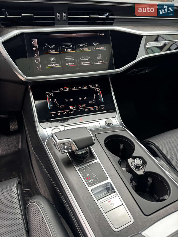 Седан Audi A6 2019 в Ужгороде