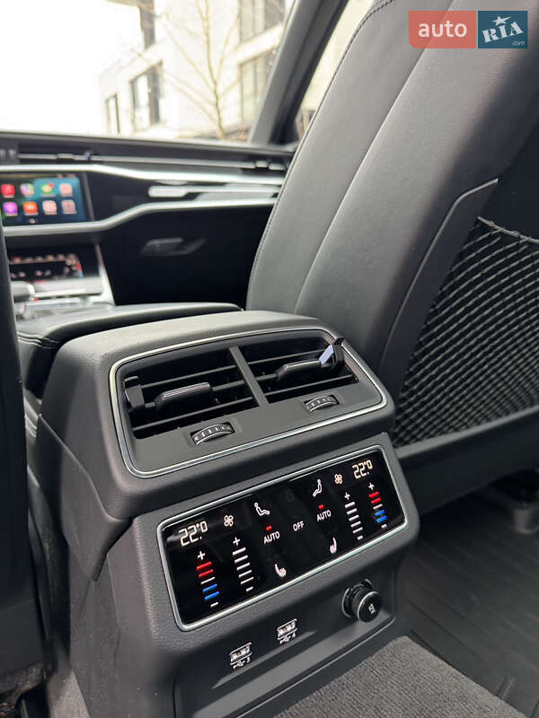 Седан Audi A6 2019 в Ужгороде