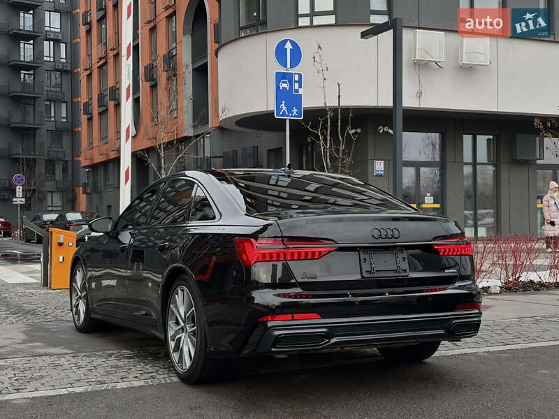 Седан Audi A6 2022 в Киеве