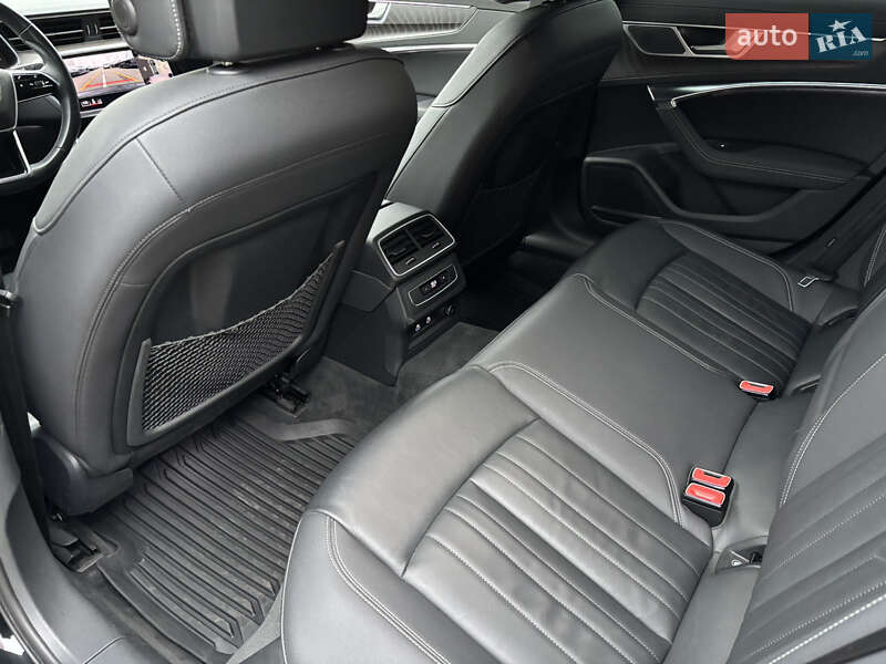 Седан Audi A6 2022 в Киеве