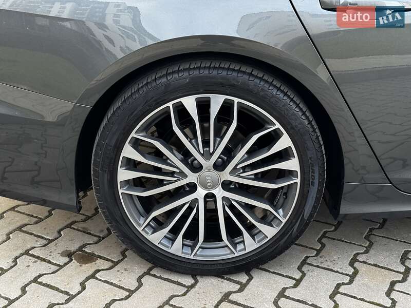 Седан Audi A6 2020 в Ивано-Франковске