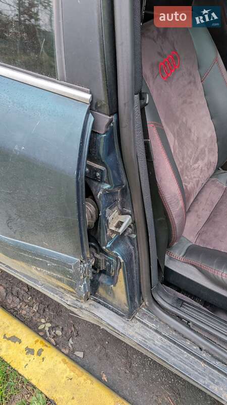 Седан Audi A6 1996 в Ирпене