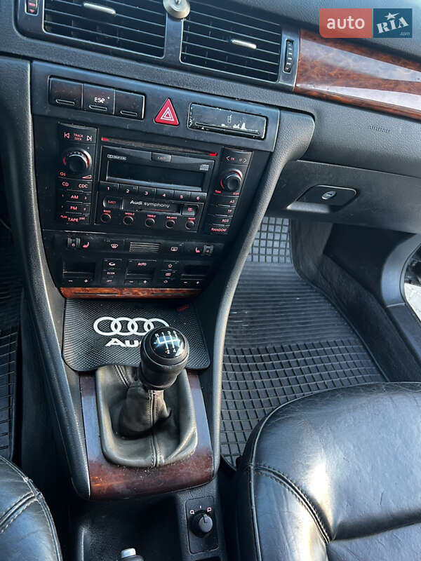 Универсал Audi A6 2004 в Ровно