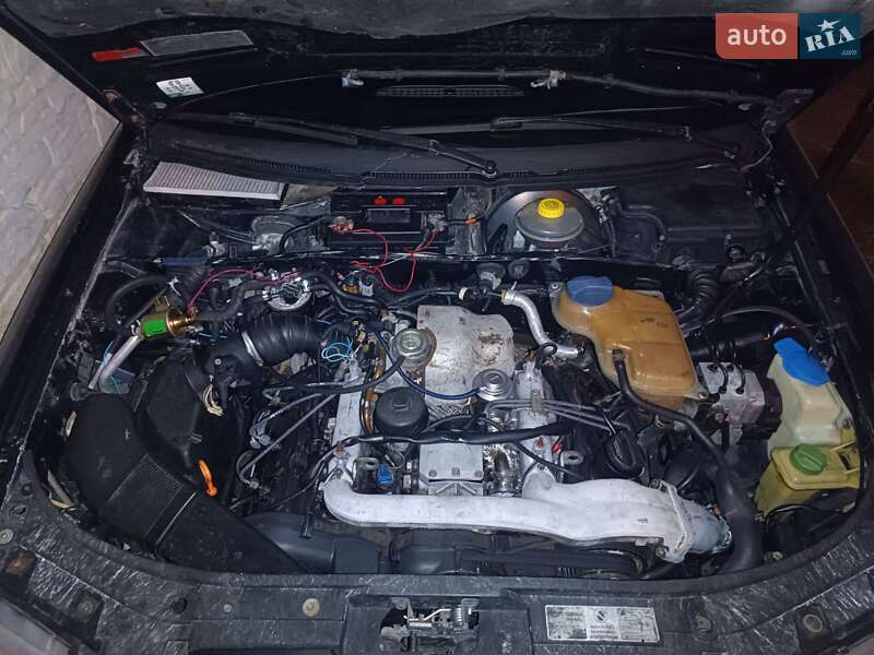 Седан Audi A6 1998 в Одессе