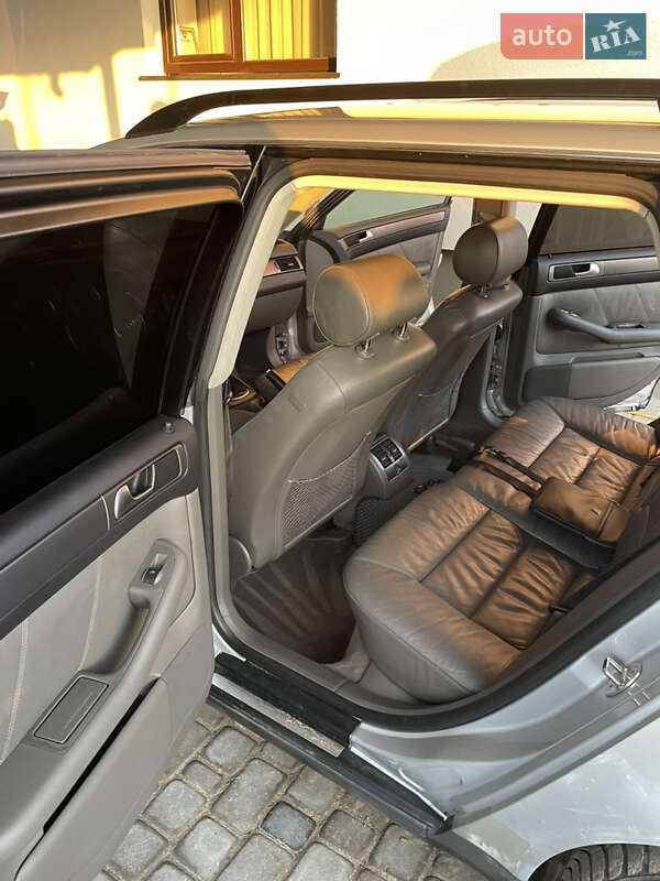 Универсал Audi A6 2003 в Добросине