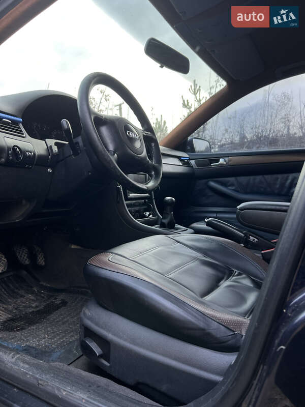 Седан Audi A6 2001 в Сумах