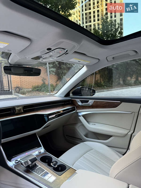 Седан Audi A6 2022 в Одессе