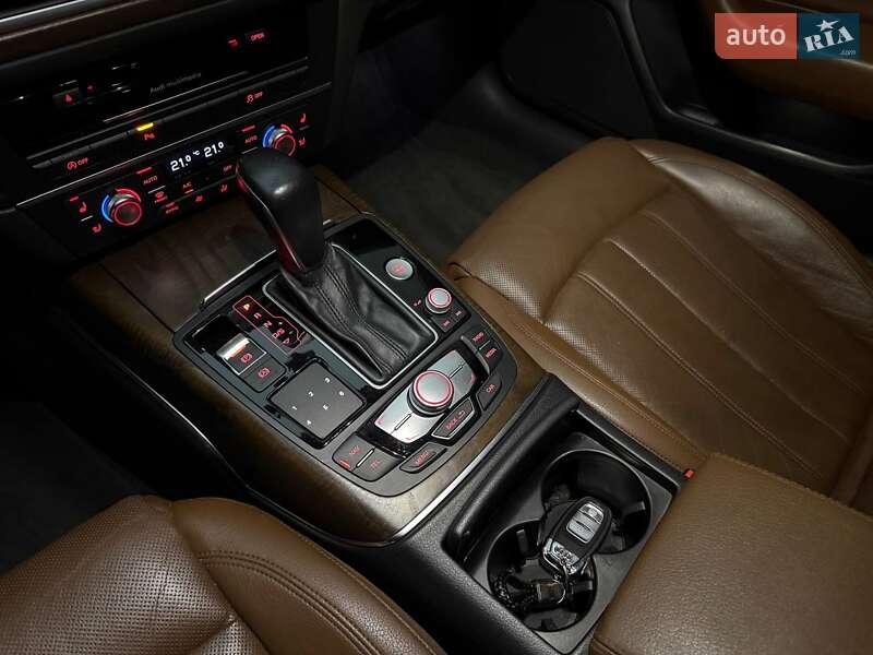 Седан Audi A6 2015 в Киеве