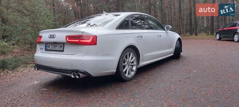 Седан Audi A6 2014 в Ровно