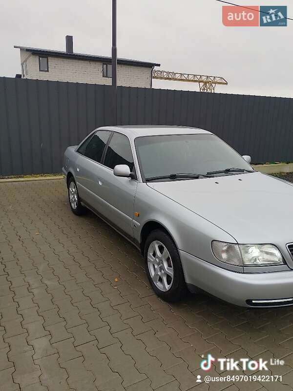 Седан Audi A6 1997 в Луцке