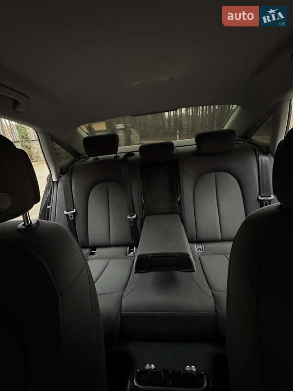 Седан Audi A6 2014 в Львове