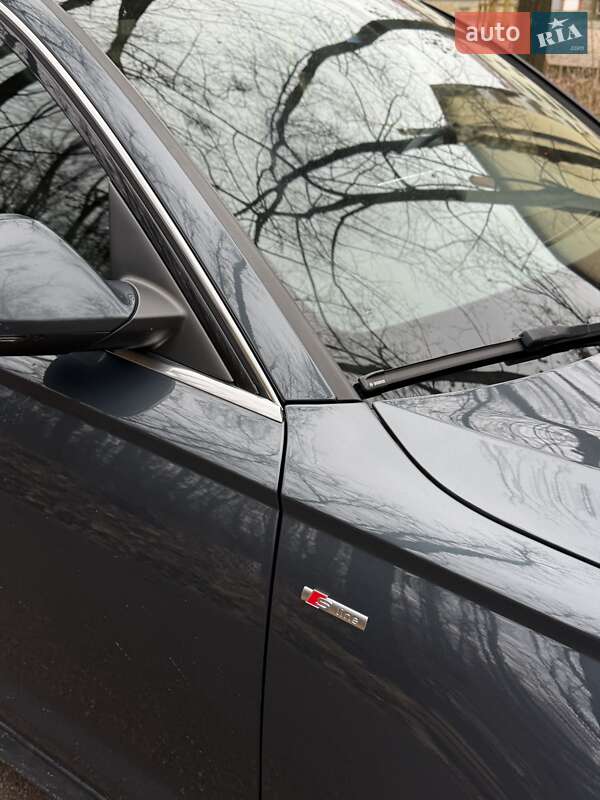 Седан Audi A6 2016 в Ужгороде
