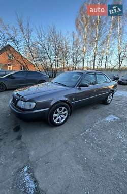 Седан Audi A6 1996 в Олевске