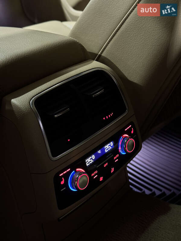 Седан Audi A6 2014 в Одессе