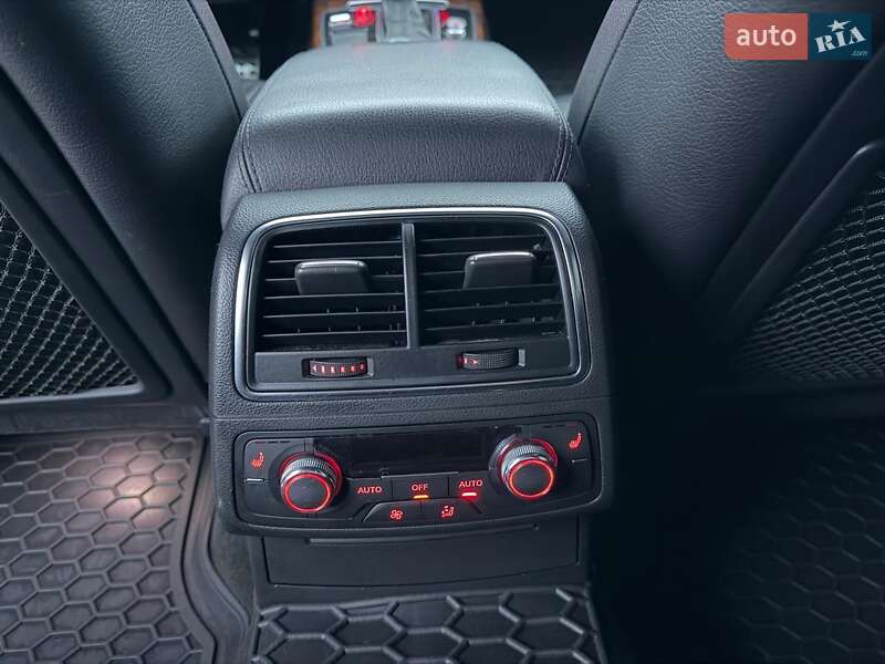 Седан Audi A6 2014 в Черновцах