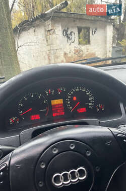 Седан Audi A6 2000 в Києві